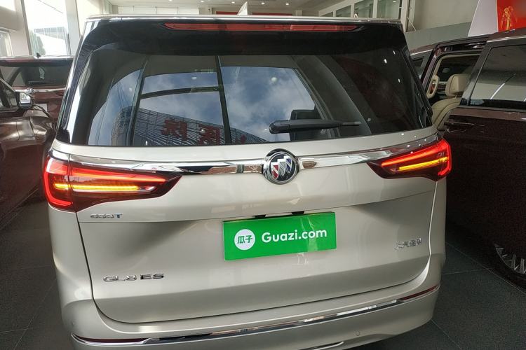 Used Buick GL8 2022 ES Landtrek 653T Luxury Edition
