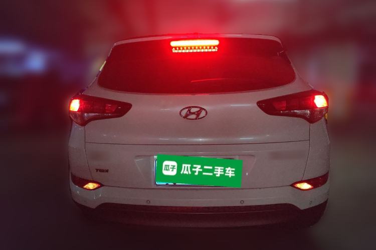 Used Hyundai Tucson 2015 1.6T Dual-Clutch Two-Wheel-Drive Smart Model Rear