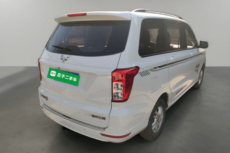 Used Wuling Hongguang 2019 1.5L S Comfort Edition China VI LAR
