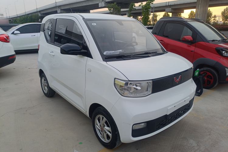 Used Wuling Hongguang MINIEV 2022 Macaron Fashion Model Lithium Iron Phosphate Front Right 45 Deg