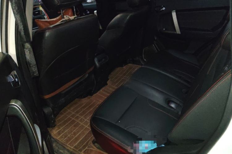 Used Geely Auto GX7 2015 Classic Edition 1.8L Manual Elite Model China V Standard Left Rear Seat