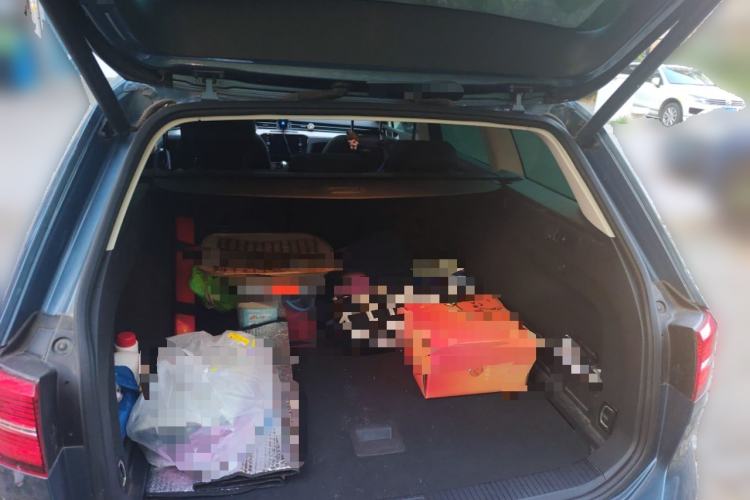 Used Volkswagen Variant 2018 380TSI Two-Wheel Drive Comfort Edition Trunk