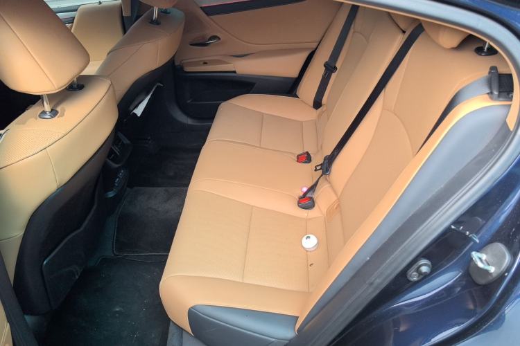 Used Lexus ES 2025 200 Premium Edition