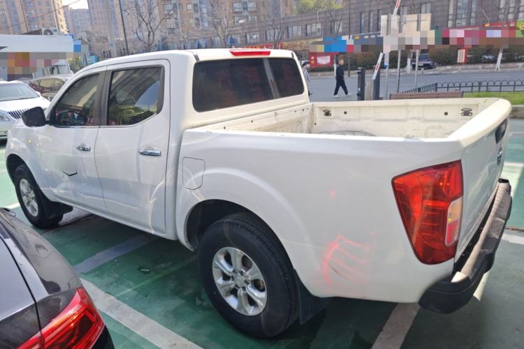 Used Nissan Navara 2021 2.5L Facelift Manual Two-Wheel Drive Comfort Version QR25
