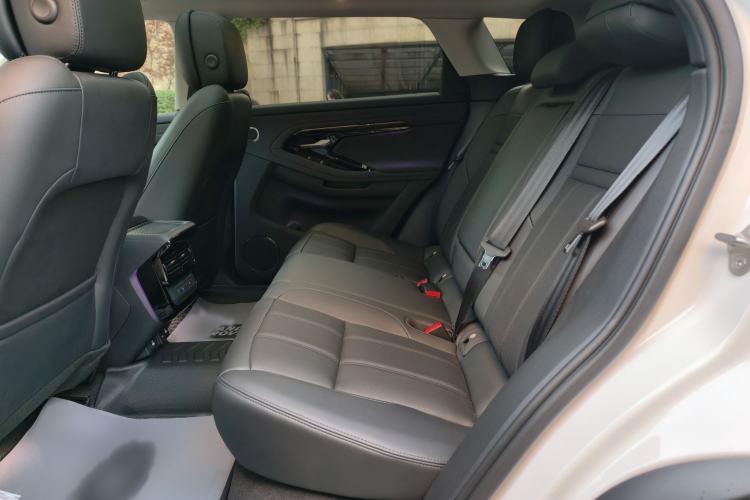 Used Land Rover Range Rover Evoque 2024 Aurora L 249 PS Prestige Light-Chasing Edition
