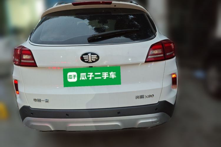 Used Bestune X80 2018 Live Edition 2.0L Manual Luxury Model
