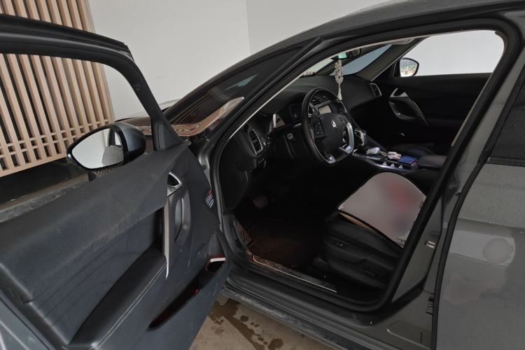 Used DS 5 2014 1.6T Luxury Edition THP160
