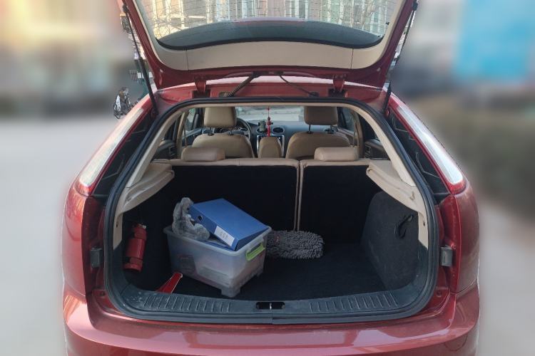 Used Ford Focus 2012 Hatchback Classic 1.8L Automatic Fashion Edition
