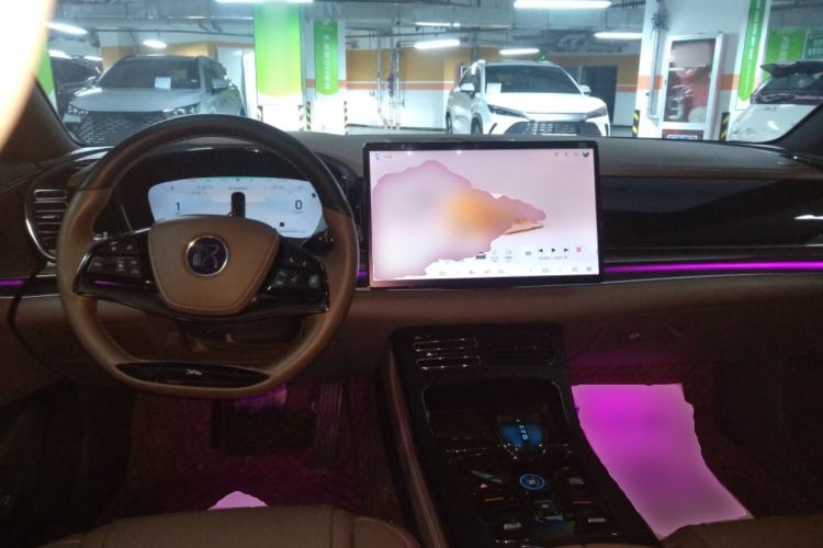 Used BYD Han 2024 DM-i Glory Edition 121KM Premium Model
