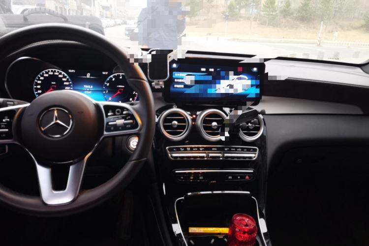 Used Mercedes-Benz GLC 2022 Second Facelift GLC 260 L 4MATIC Dynamic Edition Center Console