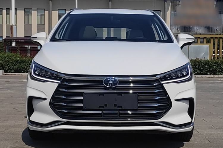 Used BYD Song MAX New Energy 2022 DM-i 105KM Prestige Model Exterior 6