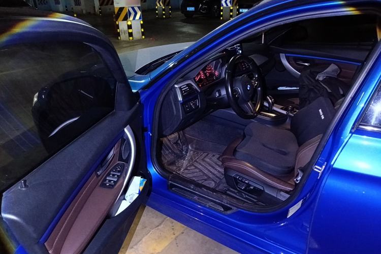 Used BMW 3 Series 2019 320i M Sport Package Driver Seat