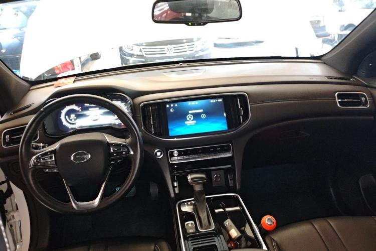 Used GAC Trumpchi GS8 2020 GS8S 390T Two-Wheel Drive Luxury Smart Connectivity Version
