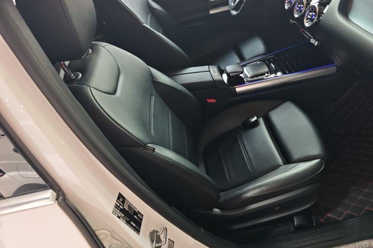 Used Mercedes-Benz GLA 2020 GLA 200 Right Front Seat