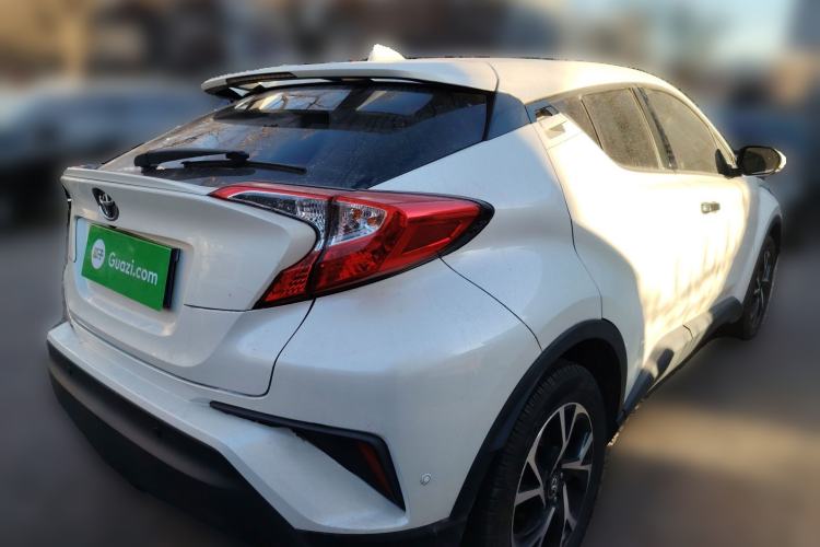 Used Toyota C-HR 2018 2.0L Leading with Sunroof China V Standard