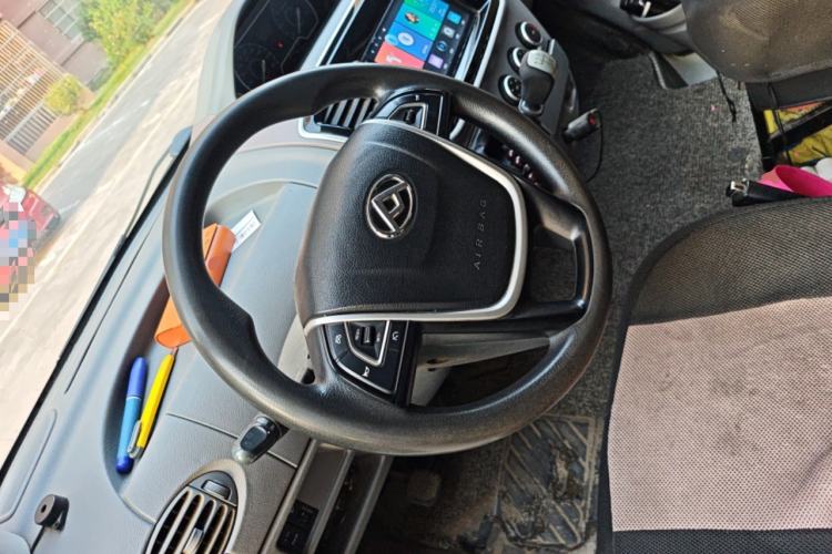 Used SAIC MAXUS Xintu V80 2021 2.0T Manual Classic Aoyuntong Short Wheelbase Ultra-Low Roof 5/6-Seater