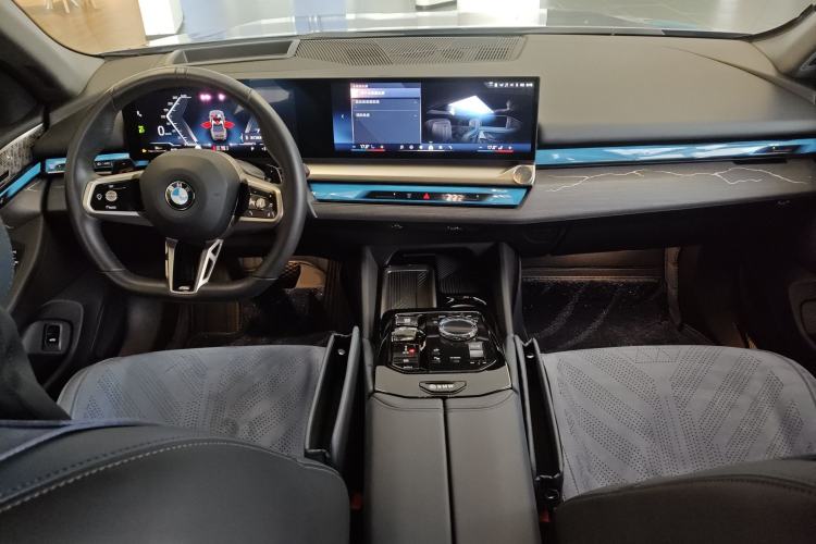 Used BMW 5 Series 2024 530Li Luxury Edition M Sport Package