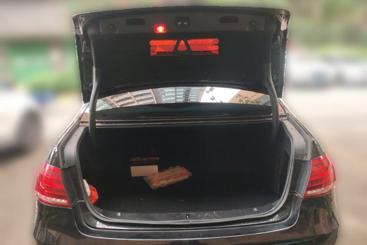 Used Mercedes-Benz E-Class 2014 E 260 L Luxury Model Trunk