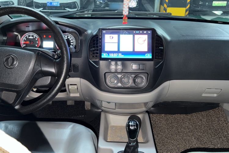 Used FORTHING Lingzhi 2018 M3L 1.6L 7-Seater Comfort Model Audio And AC Panel