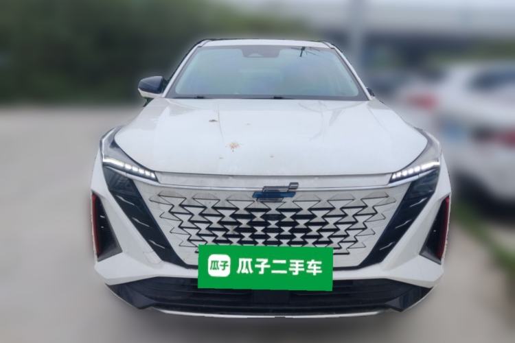 Used CHANGAN OSHAN Z6 2022 Blue Whale 1.5T DCT Smart Edition Front