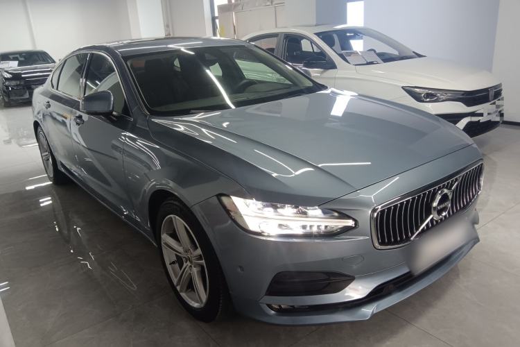 Used Volvo S90 2018 T4 Zhiyuan Edition

