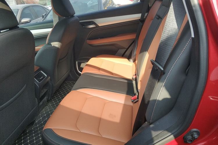 Used Geely Auto Vision X6 2020 1.4T CVT Luxury Edition Interior 4