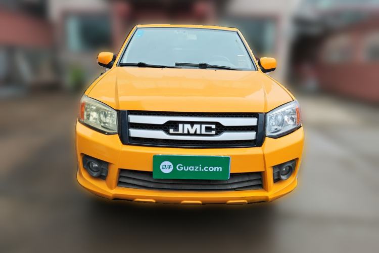 Used JMC Baodian 2018 2.9T New Value-Packed Two-Wheel-Drive Diesel Comfort Version with Extended Cargo Bed – JX4D30B5L Front