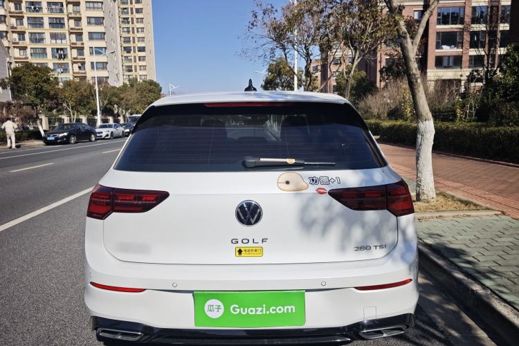 Used Volkswagen Golf 2023 Facelift 280TSI DSG R-Line Lite
