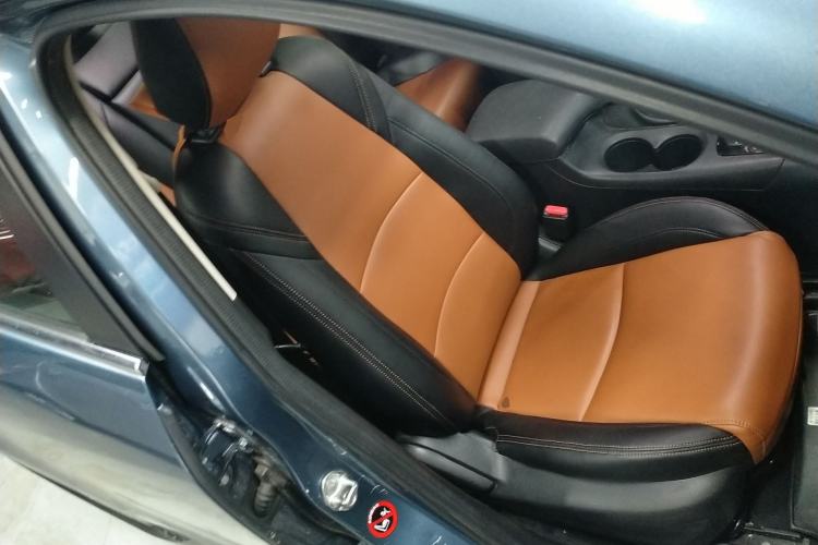 Used Mazda Mazda 3 Axela 2014 Sedan 1.5L Automatic Luxury Model
