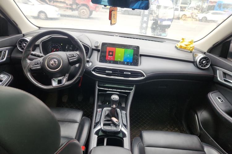 Used MG HS 2019 20T Manual Two-Wheel Drive Luxury Edition China VI Standard

