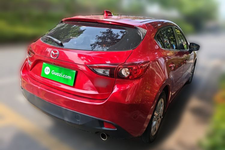 Used Mazda 3 Axela 2016 Hatchback 1.5L Automatic Luxury Model