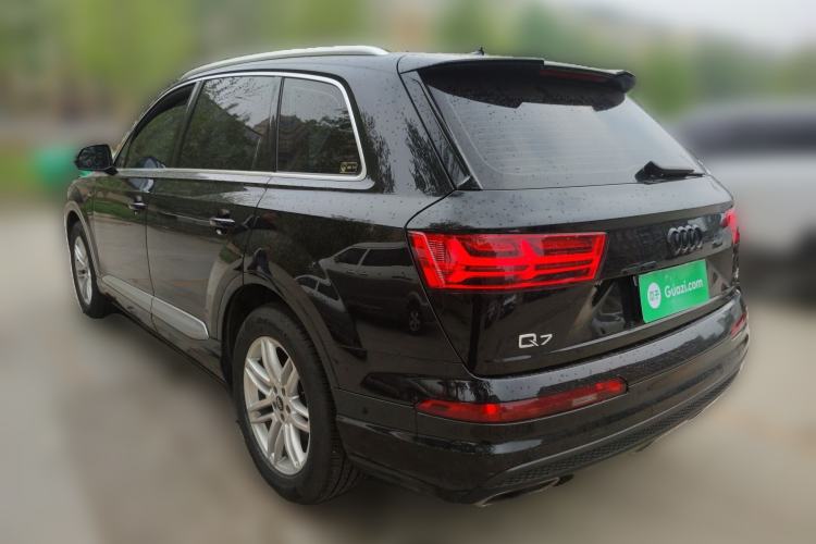 Used Audi Q7 2019 45 TFSI Comfort Model