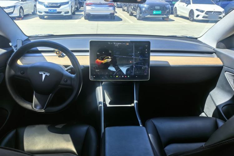 Used Tesla Model 3 2019 Standard Range Rear-Drive Upgraded Version Exterior 5