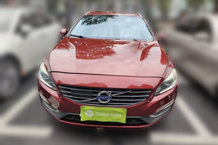 Used Volvo V60 2014 T5 Zhiya Edition
