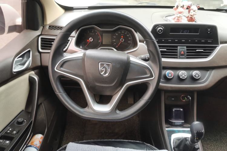 Used Baojun 310W 2017 1.5L Manual Comfort Version China V