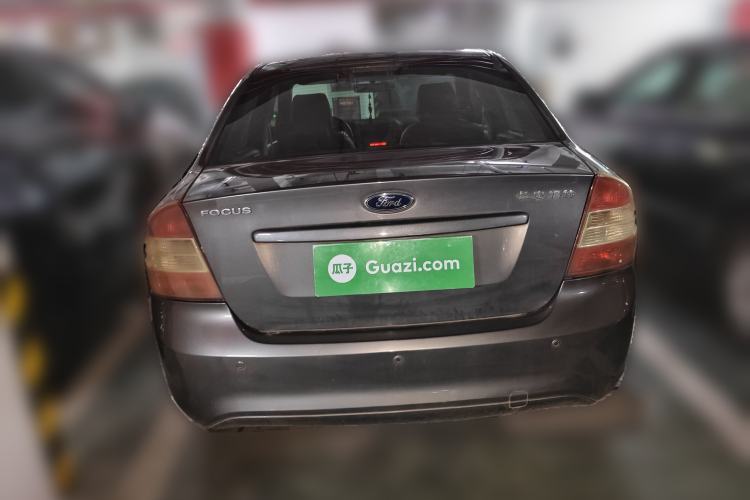 Used Ford Focus 2013 Sedan Classic 1.8L Manual Base Model