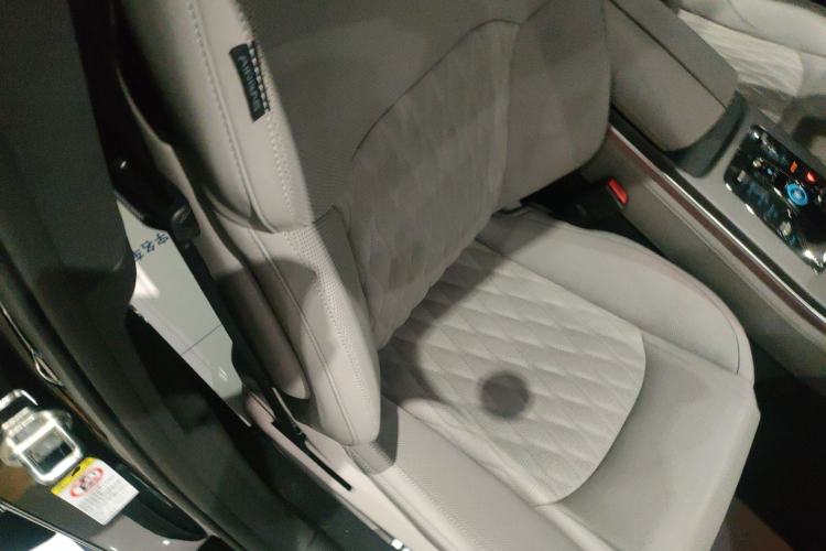 Used BYD Han 2025 DM-i Intelligent Driving Edition 125KM LiDAR Flagship Model
