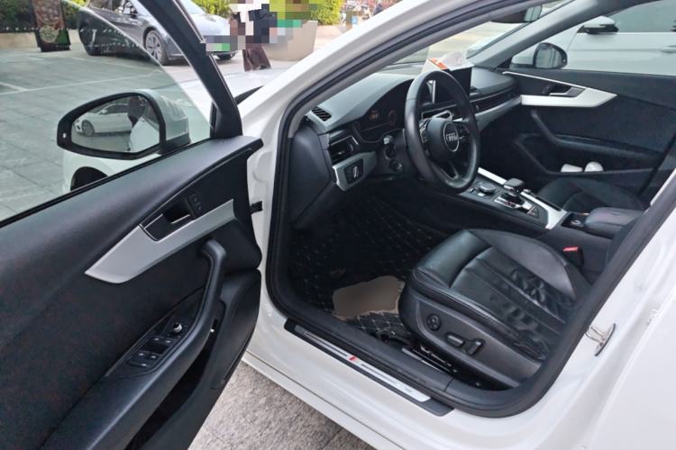 Used Audi A4L 2019 40 TFSI Fashion Edition China VI Emission Standard