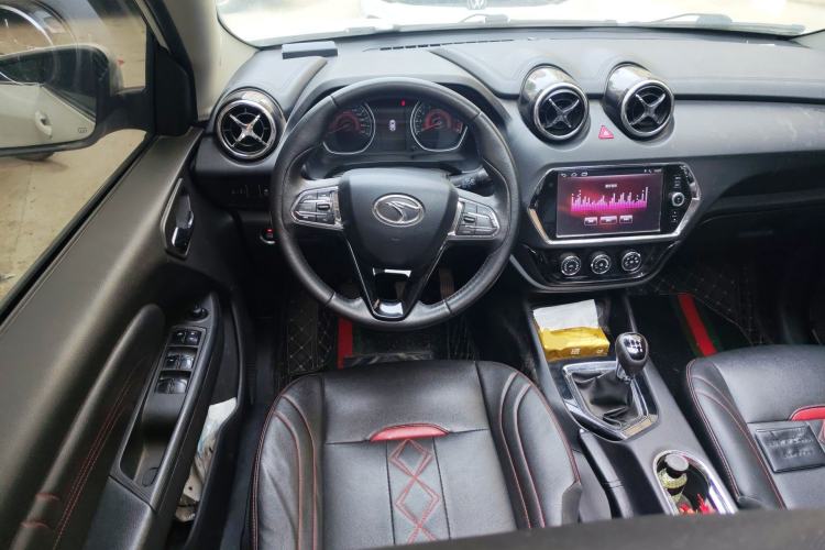 Used Soueast DX3 2018 1.5L Manual Luxury Model Steering Wheel