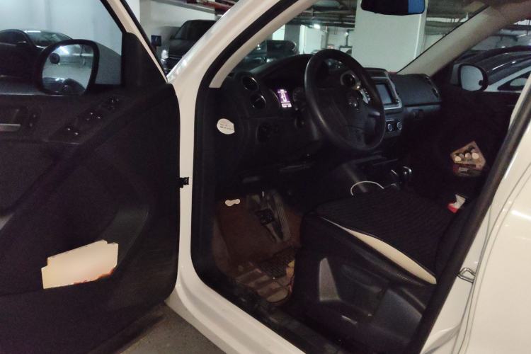 Used Volkswagen Tiguan 2015 1.8TSI Automatic Two-Wheel Drive Trend Edition Driver Seat