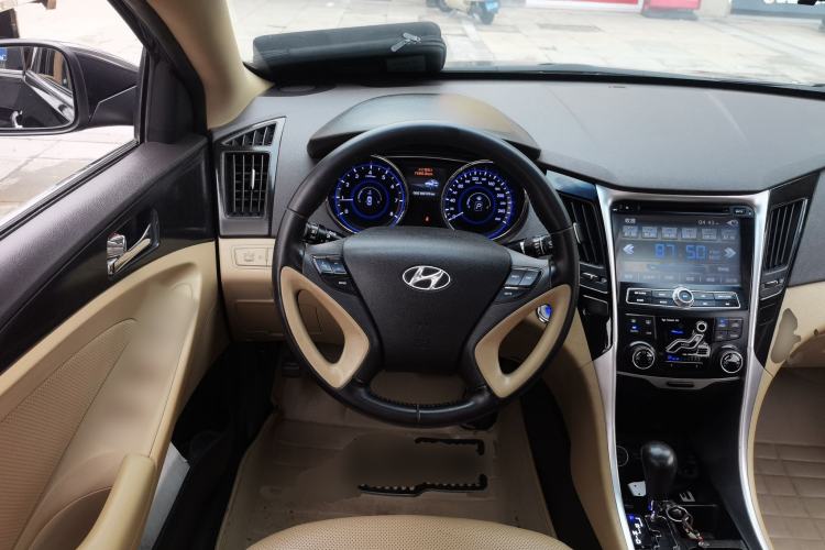 Used Hyundai Sonata 2013 2.0L Automatic Luxury Edition
