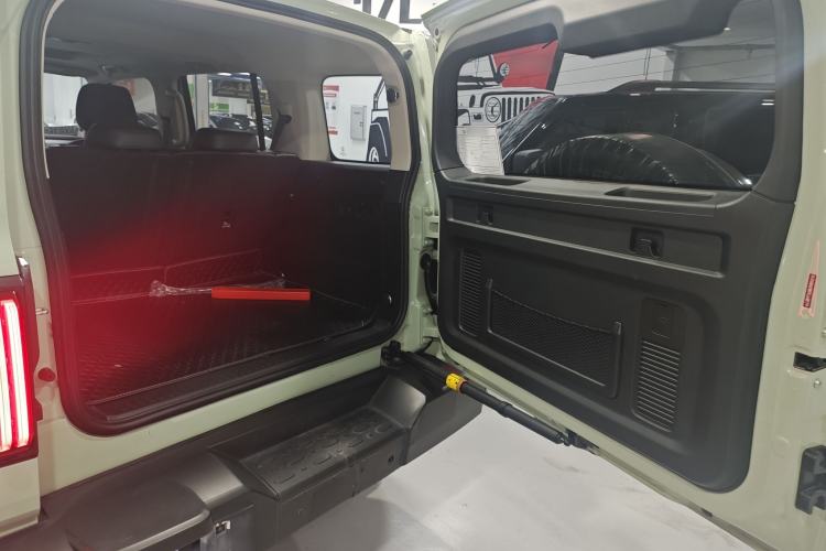 Used Tank 300 2021 City Edition 2.0T—Truly Stylish
