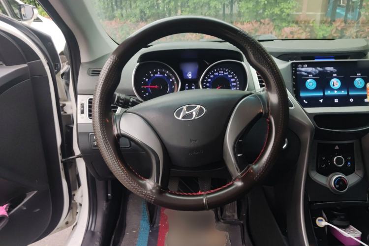 Used Hyundai Elantra (5th Generation / Langdong) 2015 1.6L Manual Leading Model Steering Wheel