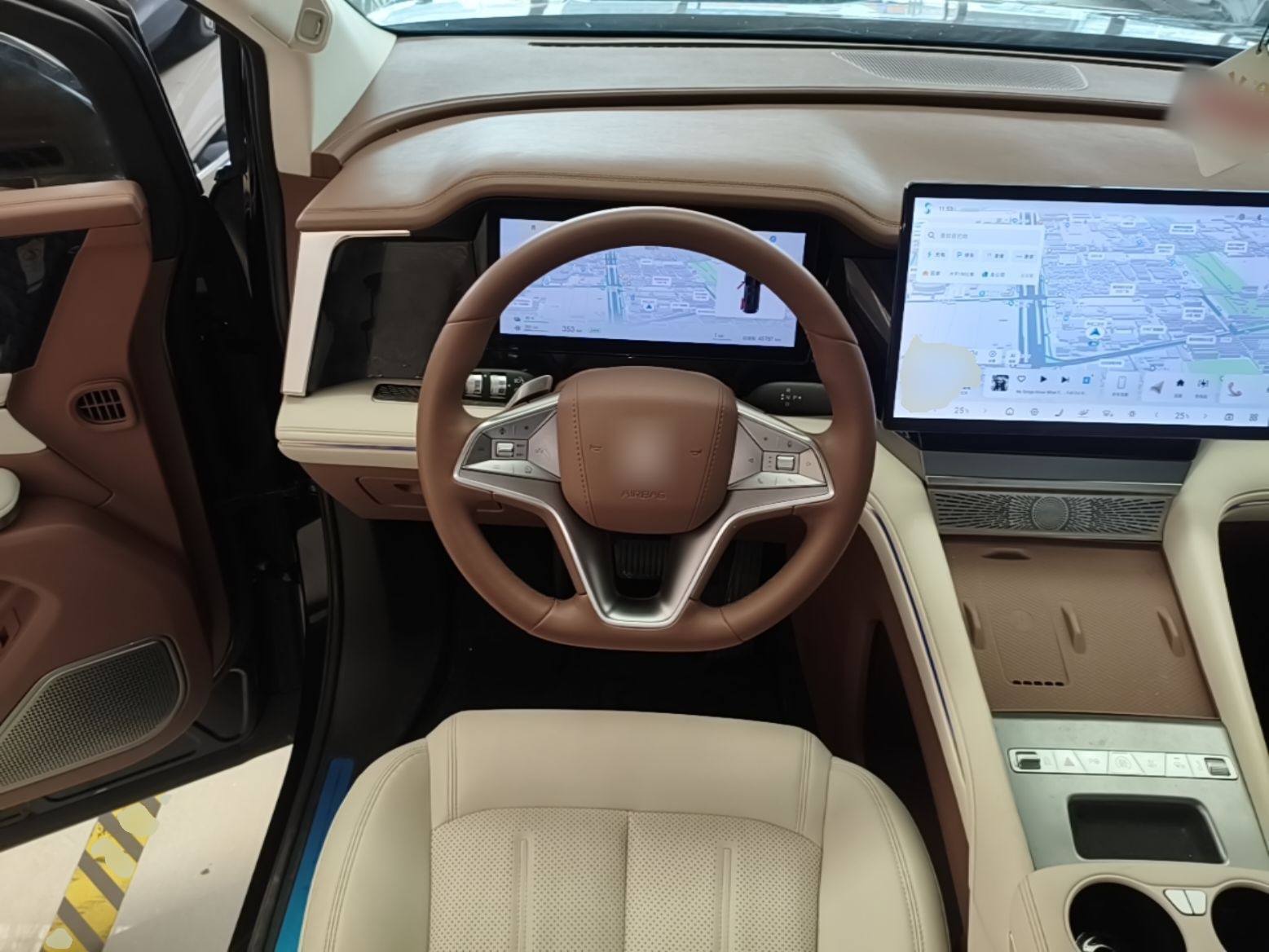 BYD Xia 2025 DM-i 1.5T 180km Beyond Edition — снимка 13