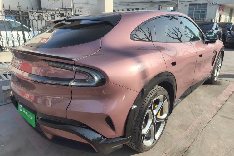 Used Xiaomi Auto YU7 2025 Ultra-Long Range High-Performance All-Wheel-Drive Max Edition
