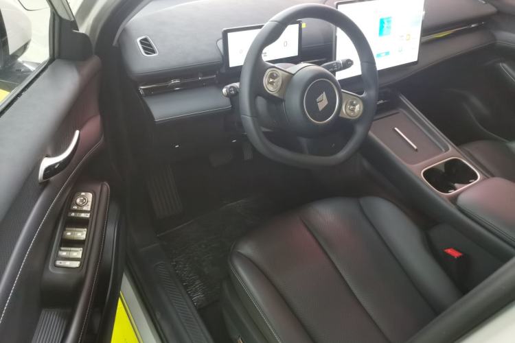 Used Baojun Yunhai 2024 140km Plug-in Hybrid Version