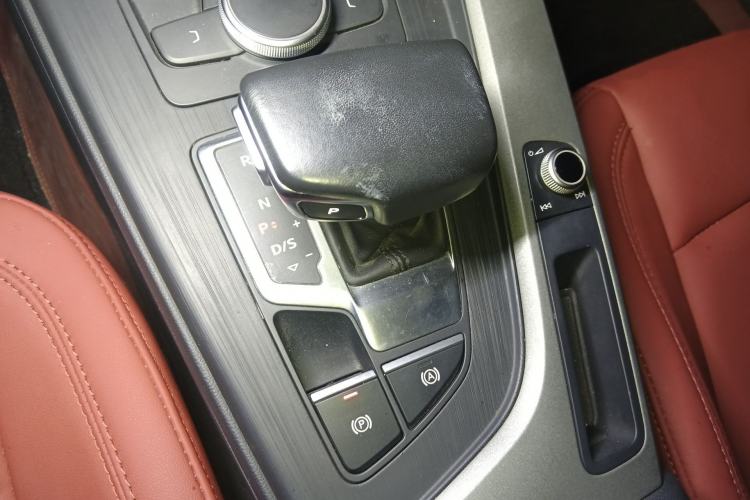 Used Audi A4L 2018 30th Anniversary Edition 40 TFSI Trendy Model