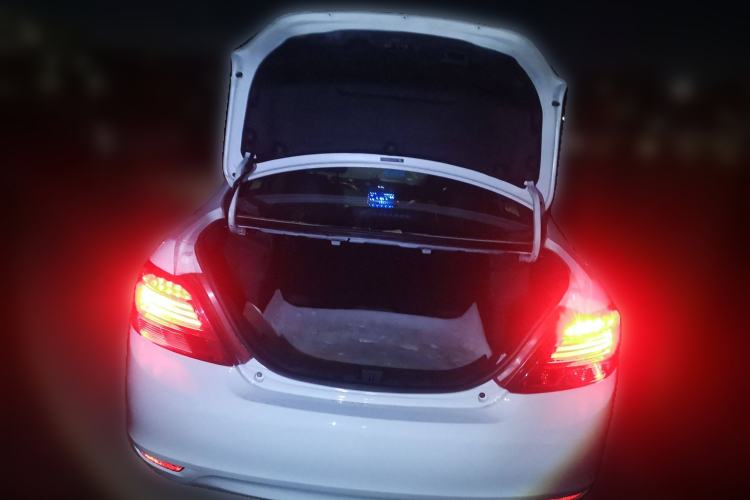 Used BYD e5 2018 450 Smart Connect Enjoyment Version
