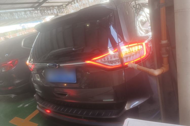 Used Ford Edge 2016 EcoBoost 245 Two-Wheel-Drive Titanium 5-Seater