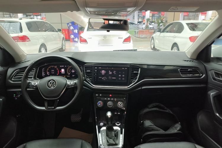 Used Volkswagen T-ROC 2021 280TSI DSG Two-Wheel Drive Comfort Connect Edition